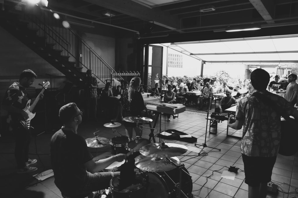 buehne_bearbeitet